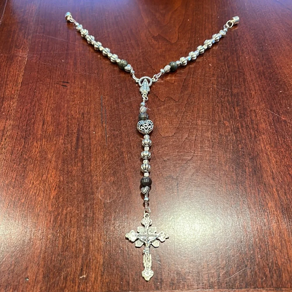 SOLD Rosary Decade Handmade by @looking_glass01 - Picture 2 of 3